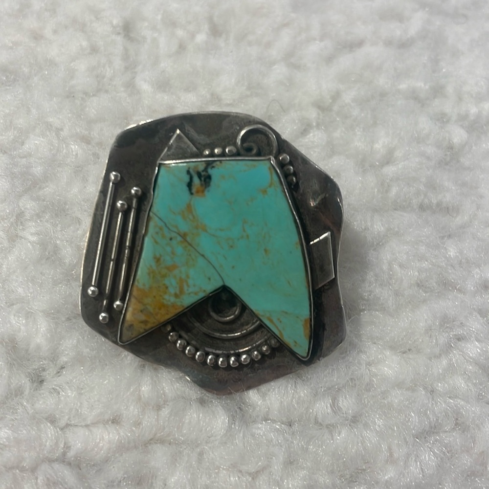 Vintage Native American Turquoise Earrings - Picture 3 of 12